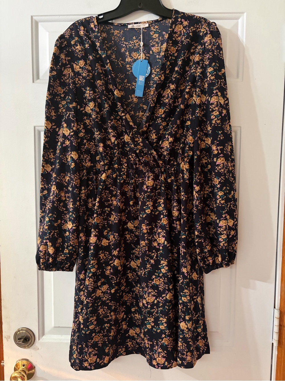 Cupshe navy floral long sleeve v-neck boho fit and flare dress size large NWT - Picture 5 of 14